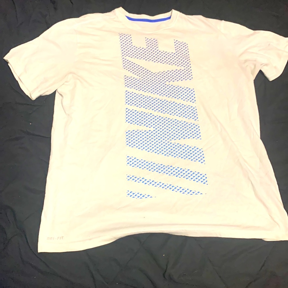 Nike t shirt